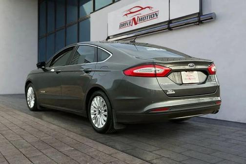 2015 Ford Fusion Hybrid SE