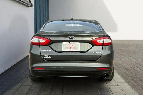 2015 Ford Fusion Hybrid SE