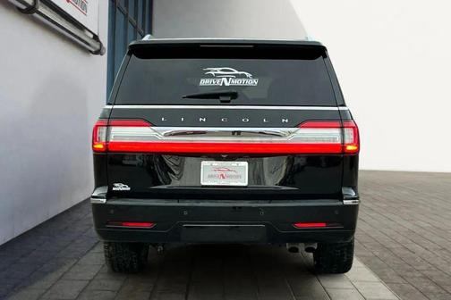 2018 Lincoln Navigator Select