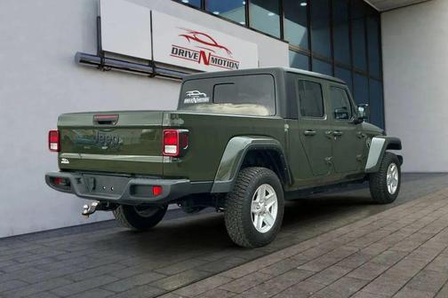 2022 Jeep Gladiator Sport S