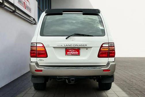 2000 Toyota Land Cruiser Base