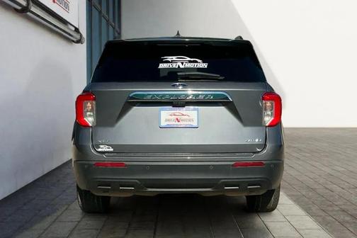 Carbonized Gray Metallic 2022 Ford Explorer XLT