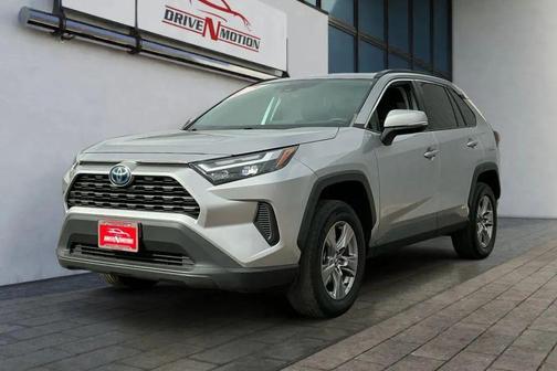 2022 Toyota RAV4 Hybrid XLE