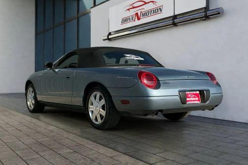 2005 Ford Thunderbird Deluxe
