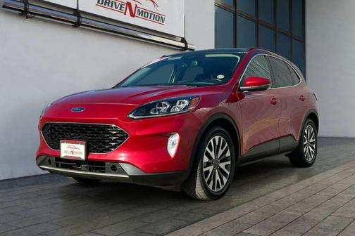 2020 Ford Escape Titanium