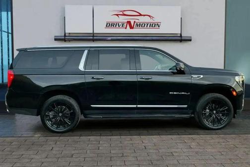 2022 GMC Yukon XL Denali