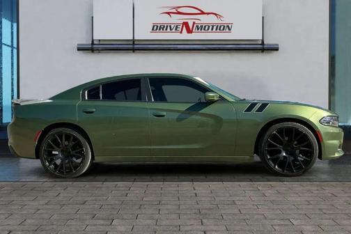 2020 Dodge Charger SXT