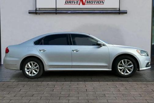 2016 Volkswagen Passat 1.8T S