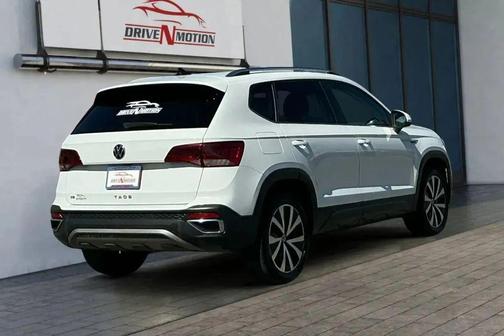 2023 Volkswagen Taos 1.5T SE