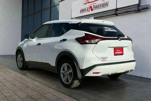 2021 Nissan Kicks S