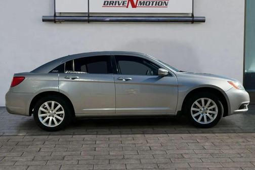 2014 Chrysler 200 Touring