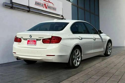 2015 BMW 320 i