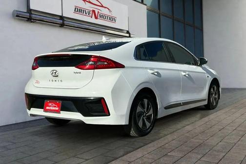 2019 Hyundai IONIQ Hybrid SEL