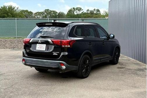 2018 Mitsubishi Outlander LE