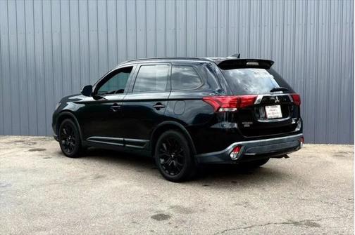 2018 Mitsubishi Outlander LE