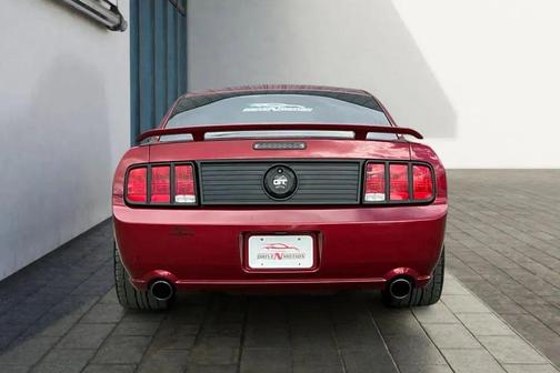2005 Ford Mustang GT Premium