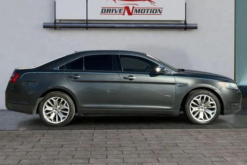 2019 Ford Taurus Limited