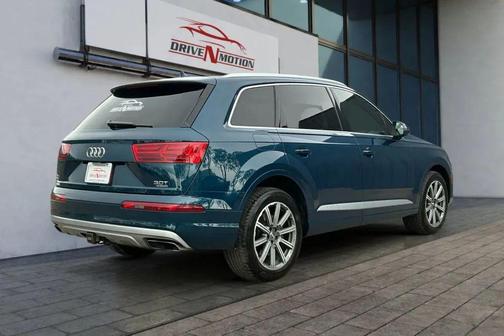Blue 2018 Audi Q7 3.0T Premium Plus