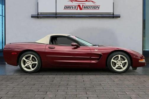 2003 Chevrolet Corvette Base