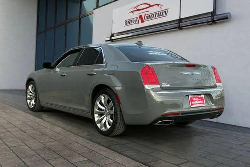 2019 Chrysler 300 Touring