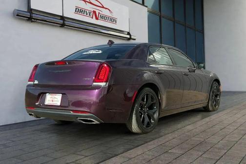 2020 Chrysler 300 Touring