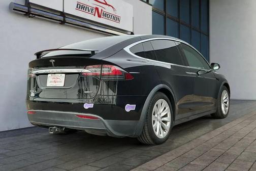 2017 Tesla Model X 100D Sport Utility 4D