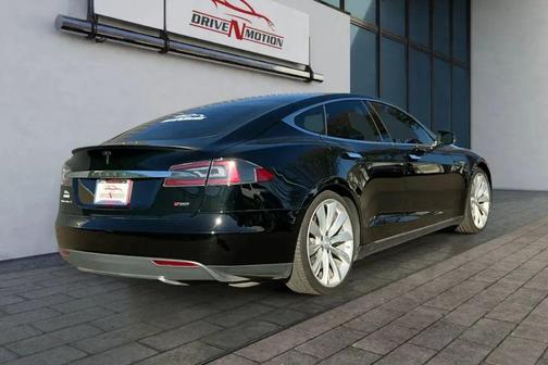 2013 Tesla Model S Performance