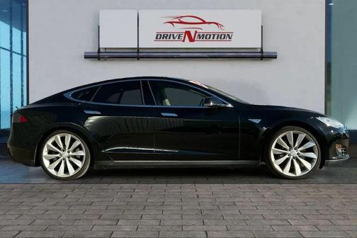 2013 Tesla Model S Performance