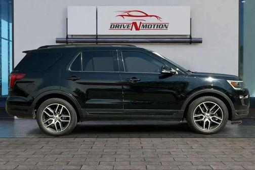 2018 Ford Explorer Sport