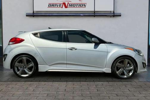 Ironman Silver Metallic 2015 Hyundai Veloster Turbo