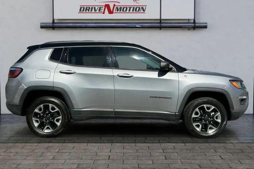 Billet Silver Metallic Clearcoat 2018 Jeep Compass Trailhawk