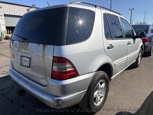 2001 Mercedes-Benz M-Class ML320 4dr AWD 3.2L