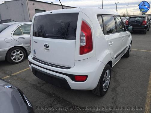 2013 Kia Soul Base