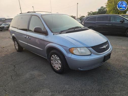 2003 Chrysler Town & Country LX