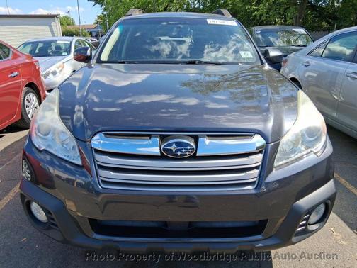 Graphite Gray Metallic 2013 Subaru Outback 2.5i Premium