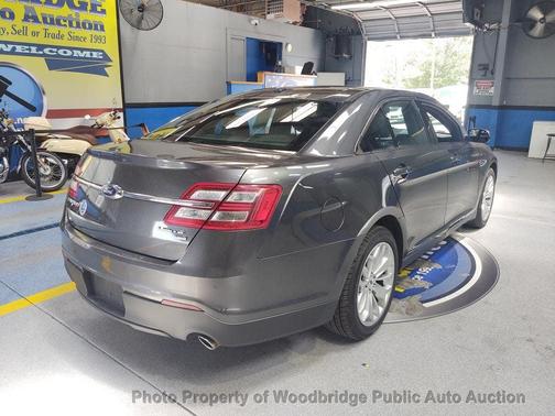 2016 Ford Taurus Limited