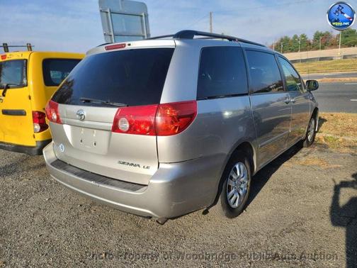 2008 Toyota Sienna LE