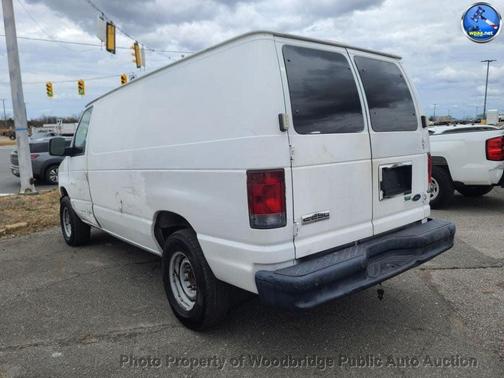 2009 Ford E250 Base