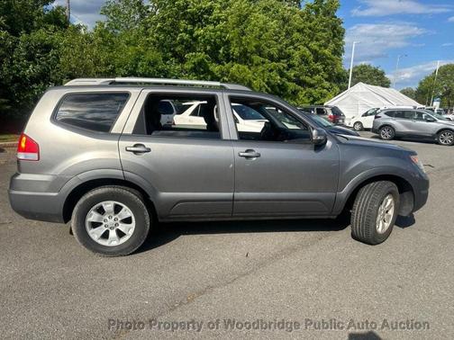 Titanium 2009 Kia Borrego LX V6
