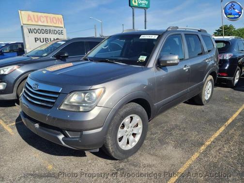 Titanium 2009 Kia Borrego LX V6