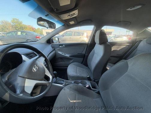 Boston Red Metallic 2013 Hyundai Accent SE