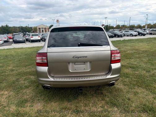 Gold 2006 Porsche Cayenne Cayenne