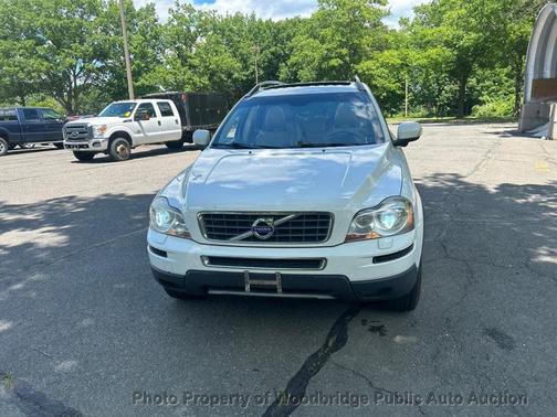 White 2012 Volvo XC90