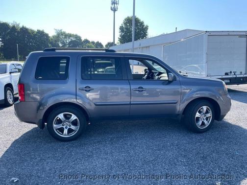 Gray 2015 Honda Pilot EX-L
