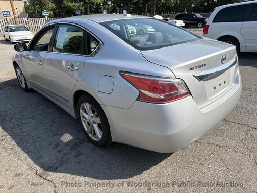 Brilliant Silver 2015 Nissan Altima 2.5 SV