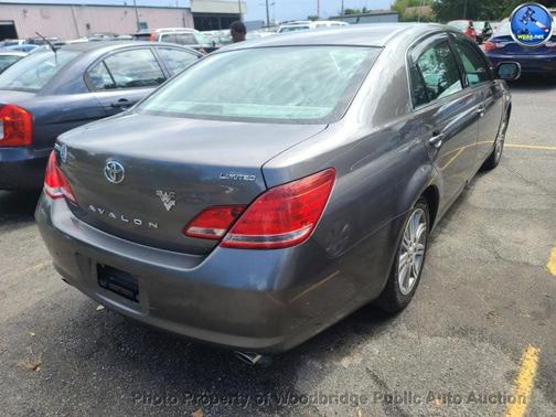 2005 Toyota Avalon Limited