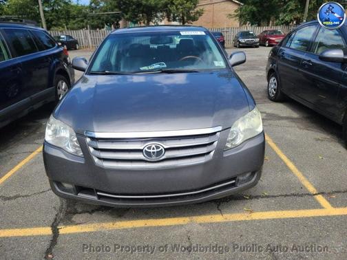 2005 Toyota Avalon Limited