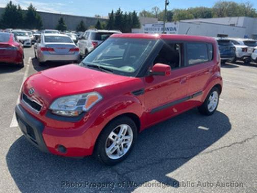 2010 Kia Soul +