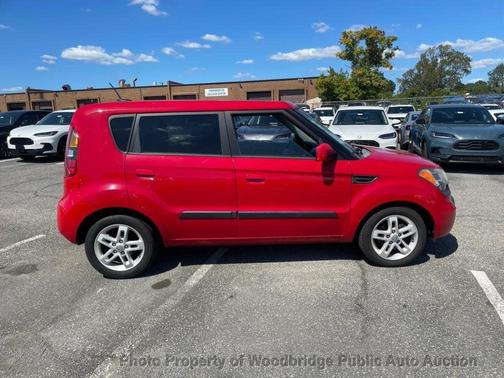 2010 Kia Soul +