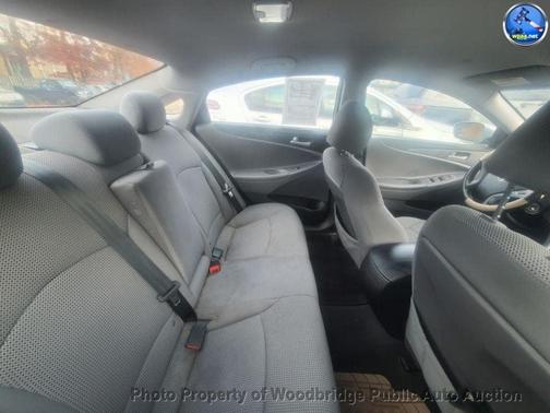 2011 Hyundai SONATA GLS